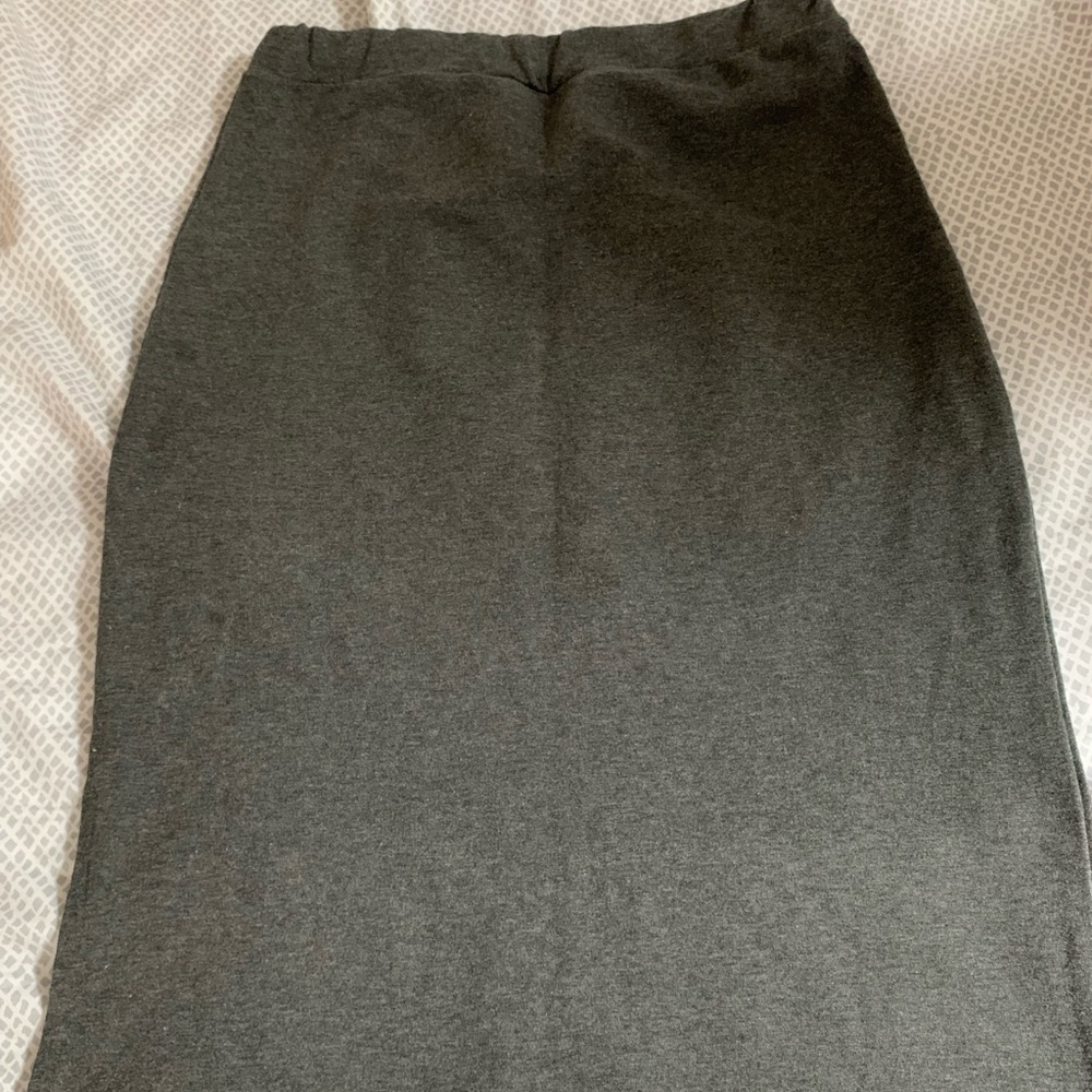 3/$20 Grey pencil skirt with side slit